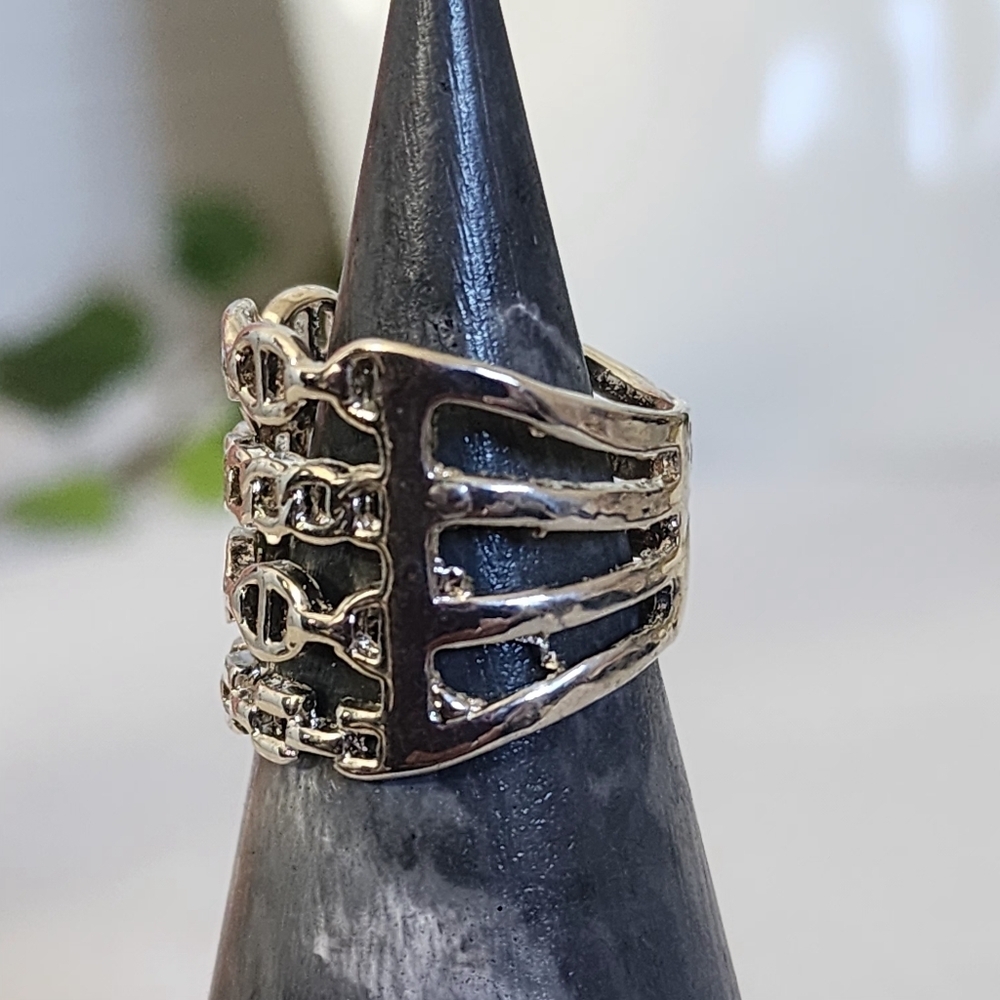 Silver Multi Chain Link Ring - Picture 4 of 11